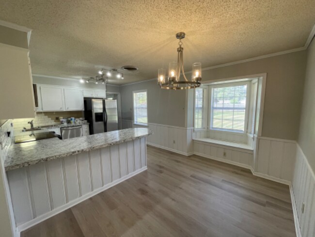 Building Photo - 219 Sterlington Dr