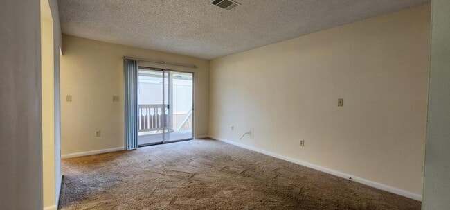 Building Photo - 234 Bristol Ct