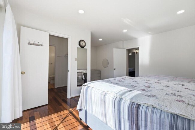 Building Photo - 3695 Persimmon Cir