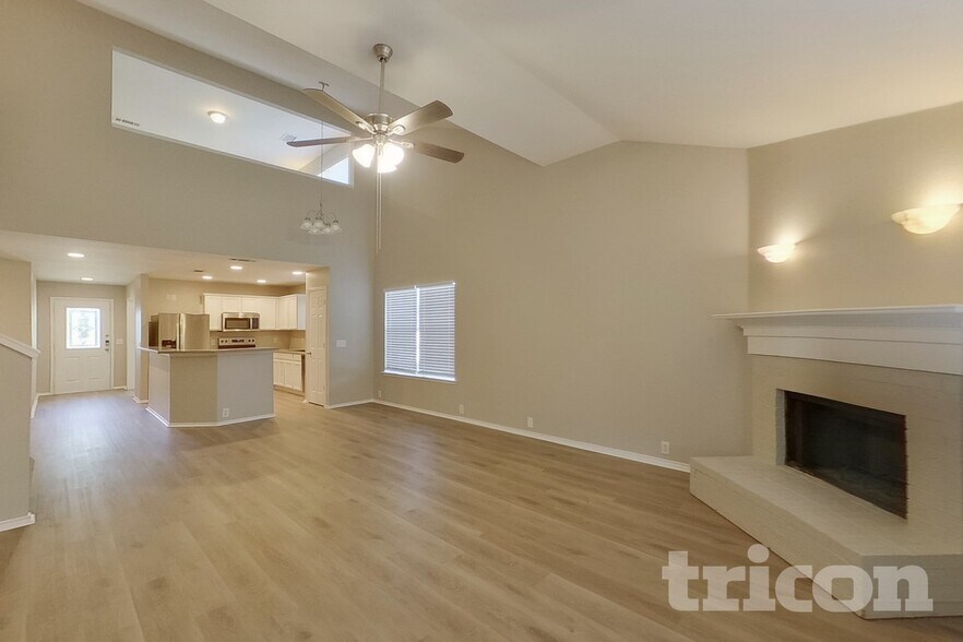 Building Photo - 206 Bison Meadow Dr