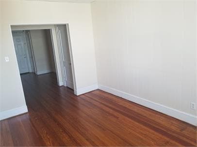 Building Photo - Pet Friendly 1 Bedroom on Downtown E Main Street.