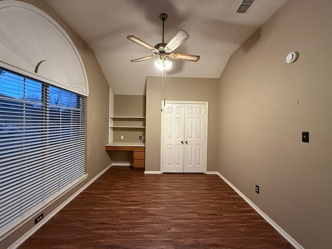 Building Photo - 7012 Bernadine St