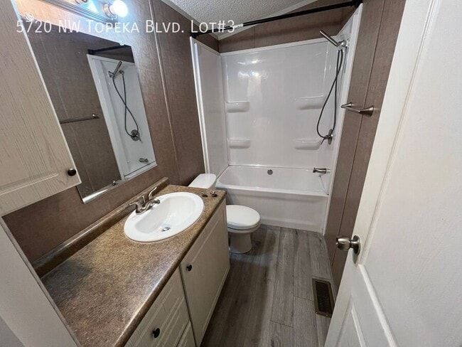 Building Photo - 5720 NW Topeka Blvd