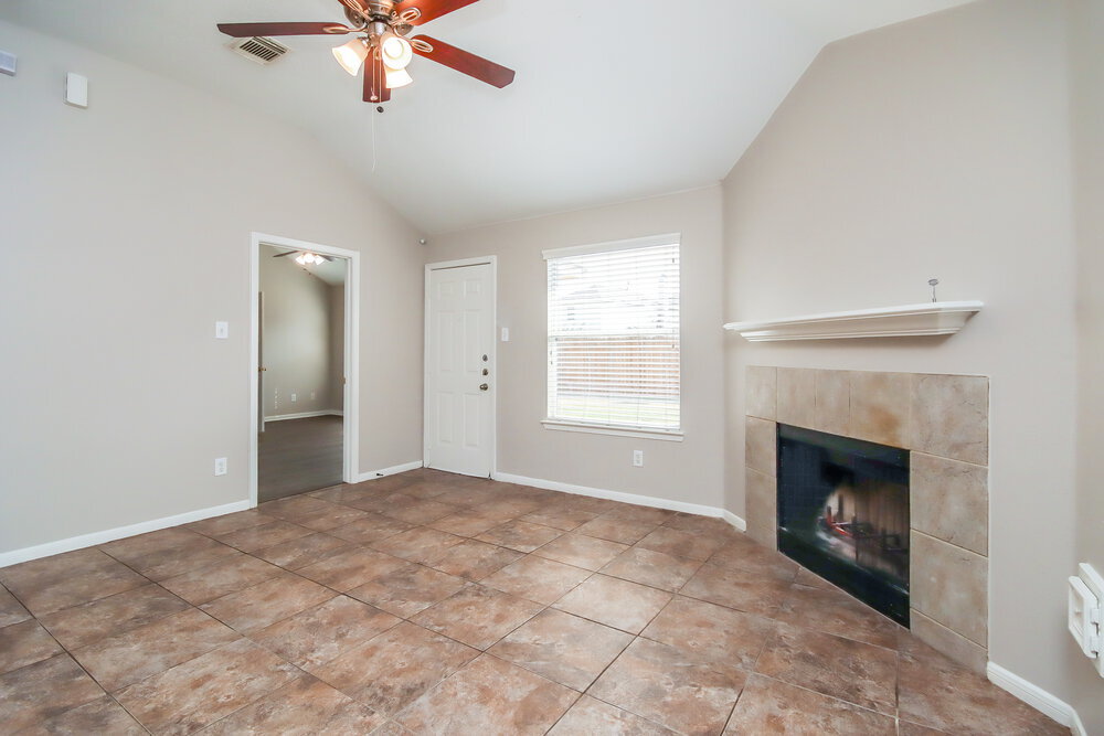 Building Photo - 21506 Lovis Way