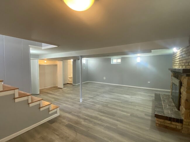 Building Photo - 426 Berteau Ave