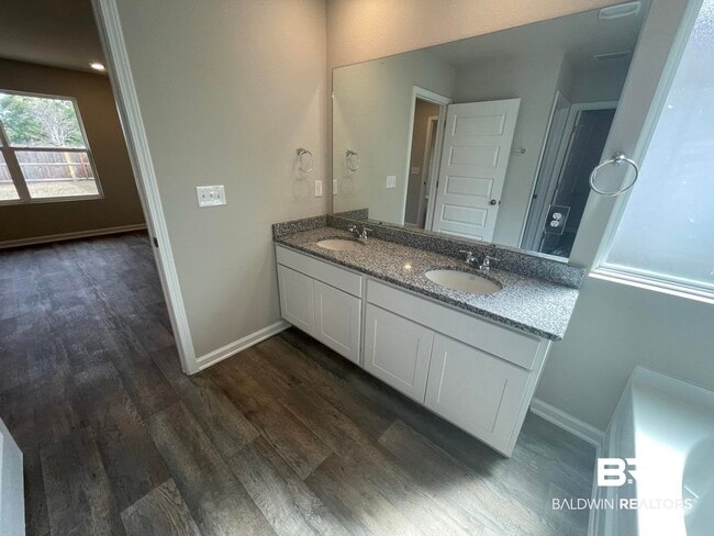 Building Photo - 213 Burnston Way