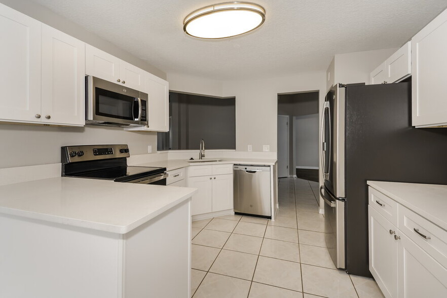 Building Photo - 4703 Stove Pl