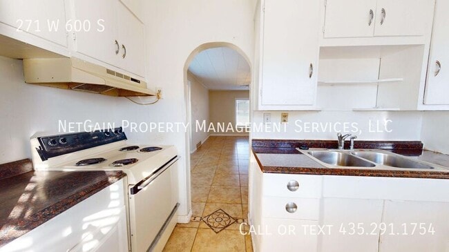 Building Photo - 271 W 600 S