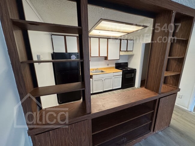 Building Photo - Crest Villas 1 Bedroom 1 Bathroom - Ask ab...