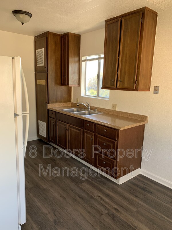 Building Photo - 840 Grand Ave