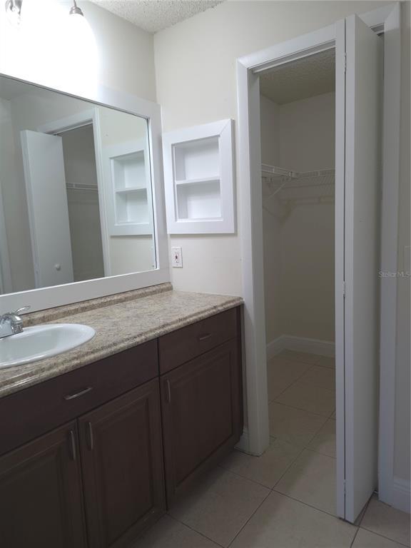 Building Photo - 10410 N Ojus Dr