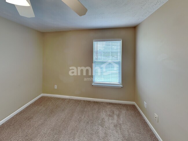 Building Photo - 4006 Pennick Ct