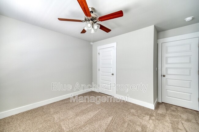Building Photo - 109 S Grassland Rd