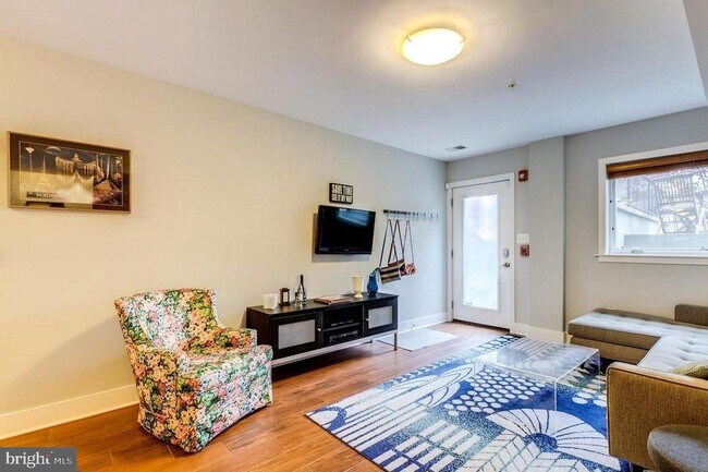 Building Photo - 3465 14th St NW