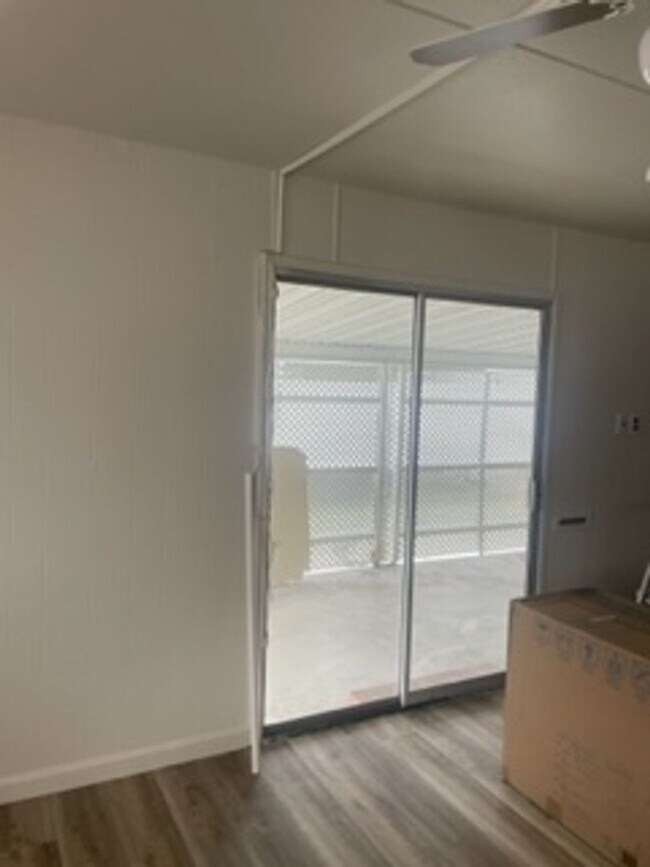 Building Photo - FOR RENT 55+COMMUNITY