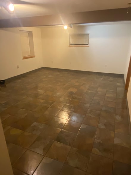 Building Photo - 2103 E Harvard Ave