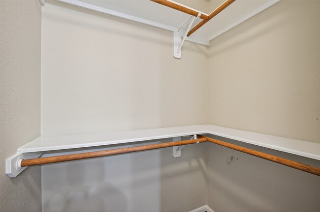 Building Photo - 6826 Sorrelwood Ln