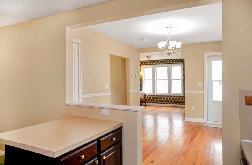 Building Photo - 916 Zeeland Ct NE