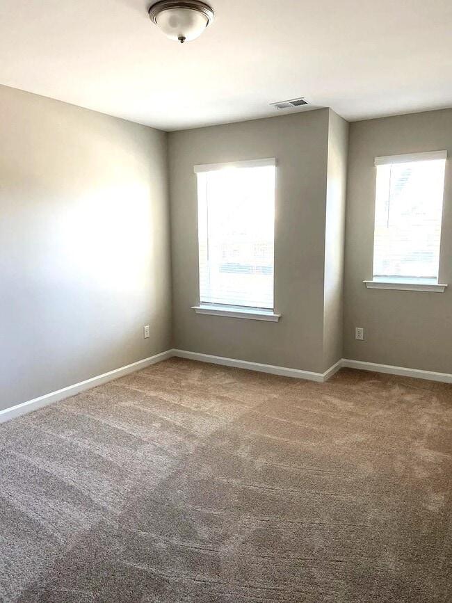 Building Photo - 1377 Elderwood Way