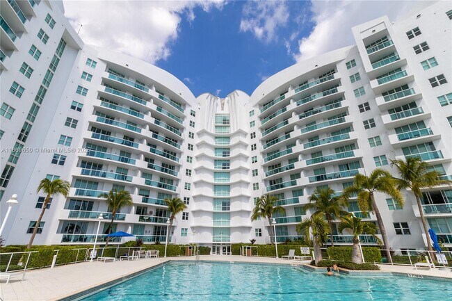 Primary Photo - 7900 Harbor Island Dr