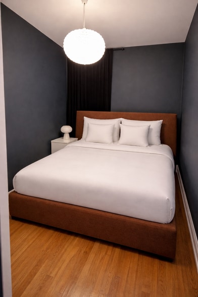 Building Photo - 2506 N Avers Ave