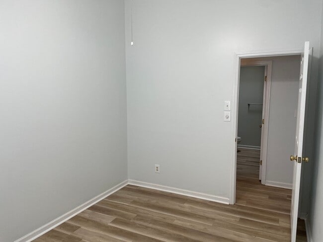 Building Photo - 2 Bedroom 2 Bath  with Flex Room, located in Saltaire Village