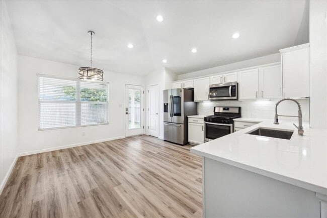 Building Photo - 3303 Wickham Ln