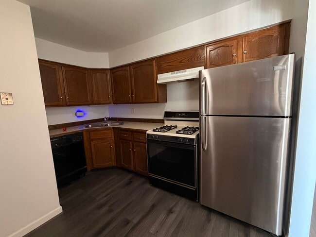 Building Photo - 149 S Gregory St