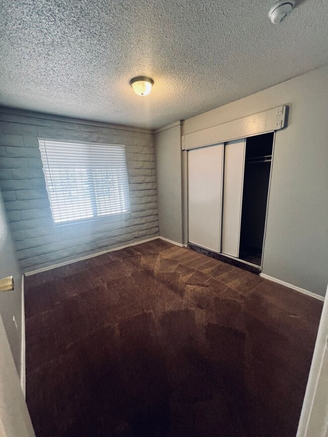 Building Photo - Lock in ($2100) off February 2026  if you move-in by December 29, 2025.