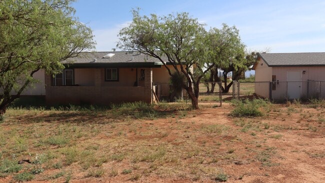Building Photo - 6206 S Ranch Rd