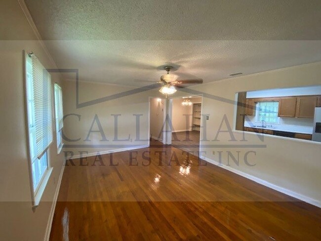 Building Photo - NLR 3 Bedroom Home