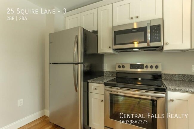 Building Photo - 25 Squire Ln