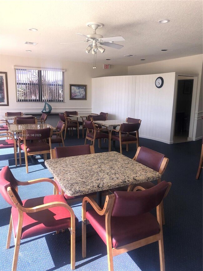 Building Photo - 3545 S Ocean Blvd