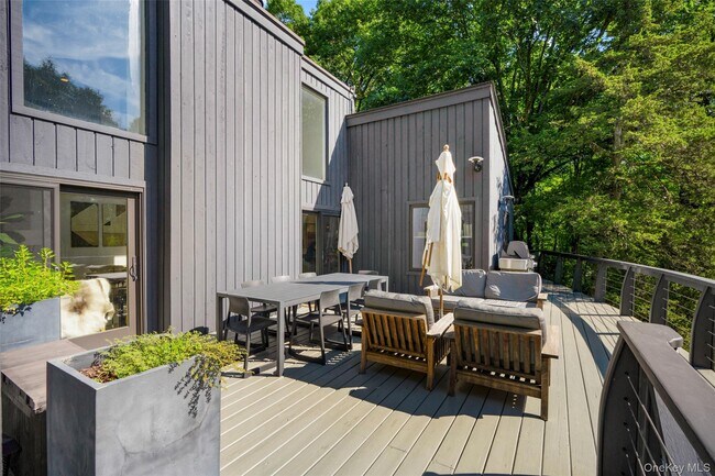 Building Photo - 33 Dry Pond Rd