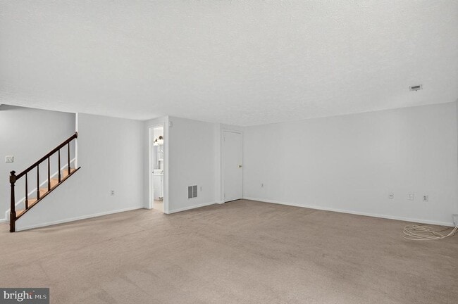 Building Photo - 14560 Creek Branch Ct