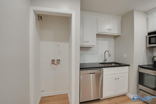 Building Photo - 4104 Mc Vay St SW