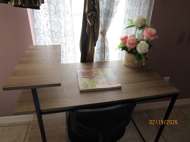 Building Photo - 1506 TX-100