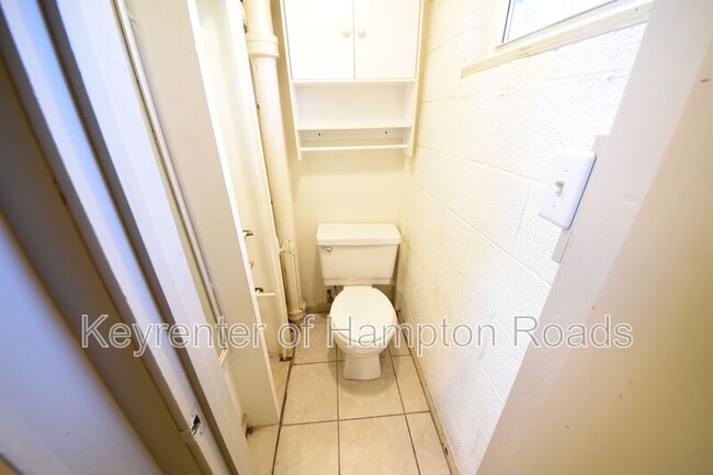 Building Photo - 8356 Cape View Ct