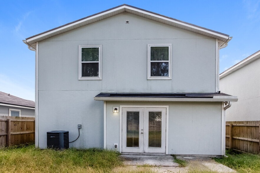 Building Photo - 8349 Highfield Ave