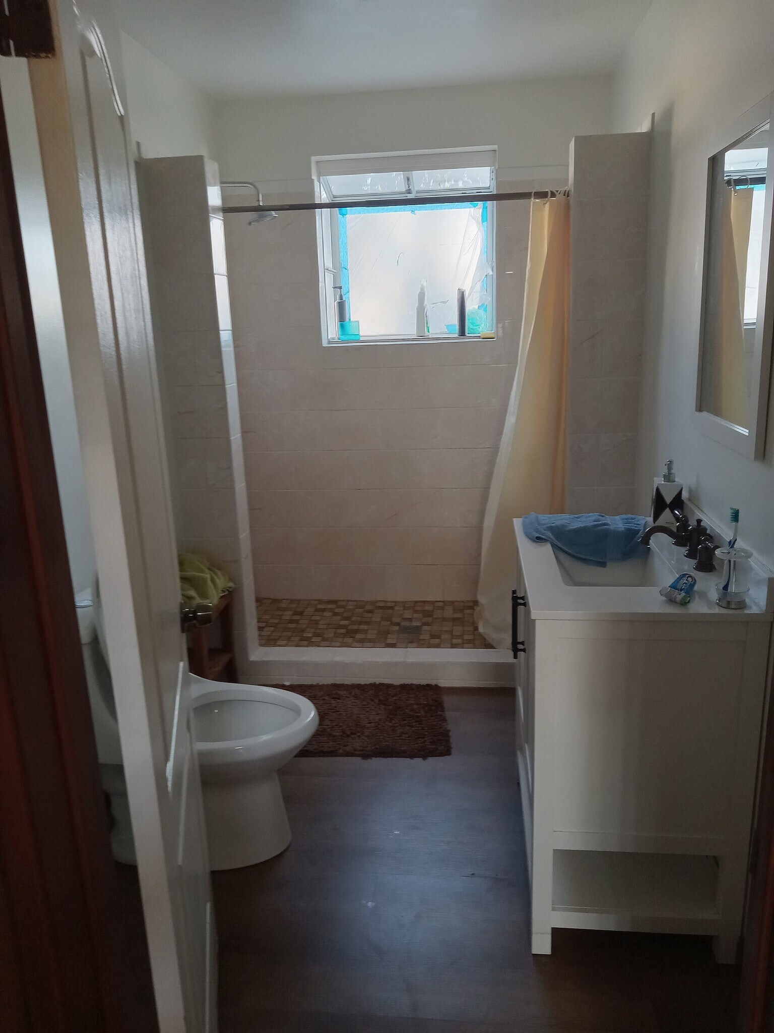 Building Photo - 408 S Ash Ave