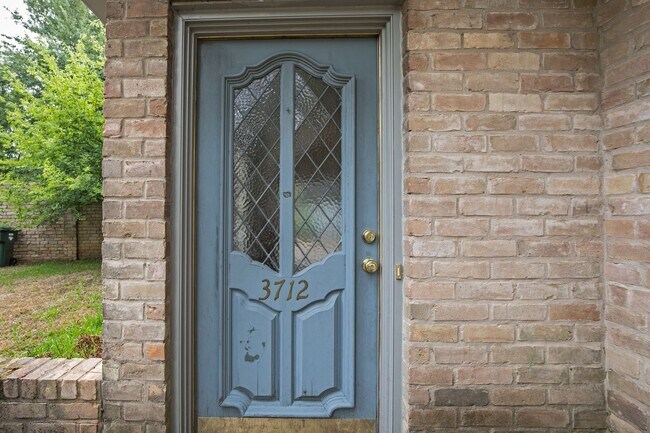 Building Photo - Colony Park Dr 3712/3714