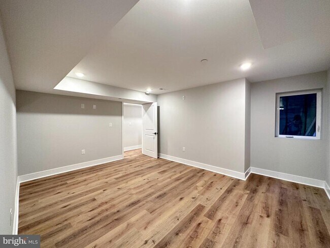 Building Photo - 1722 Master St