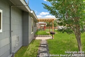 Building Photo - 7210 Cloverfield Ln