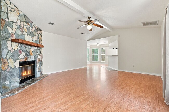 Building Photo - 148 Meadowbrook Ct