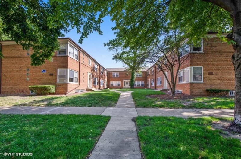 Building Photo - 2118 W Berwyn Ave