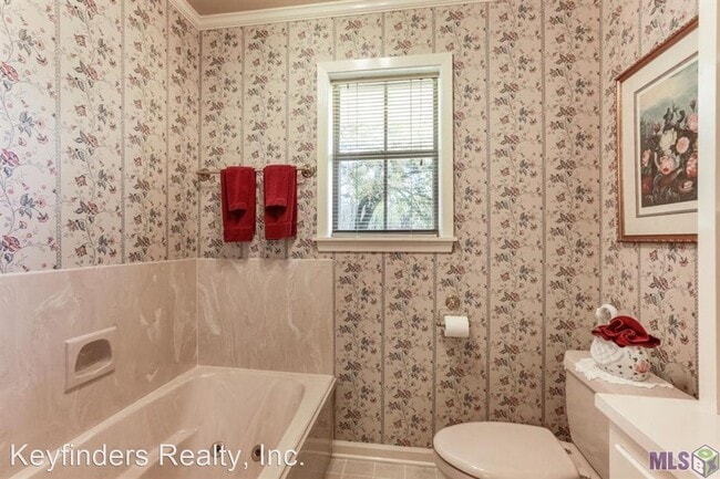 Building Photo - 3 br, 2 bath House - 14217 Highland Road