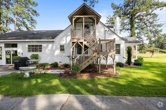 Building Photo - Upstairs Apartment with private entrance!