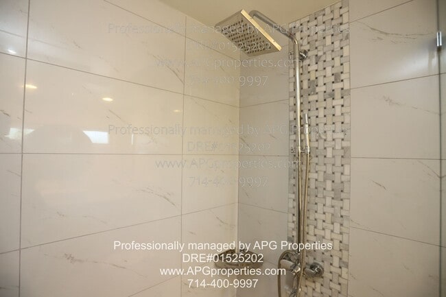 Building Photo - 636 S Gilbuck Dr