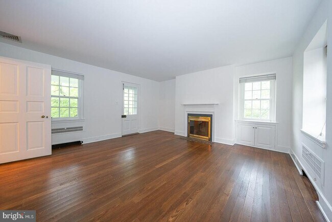Building Photo - 55 Wistar Rd