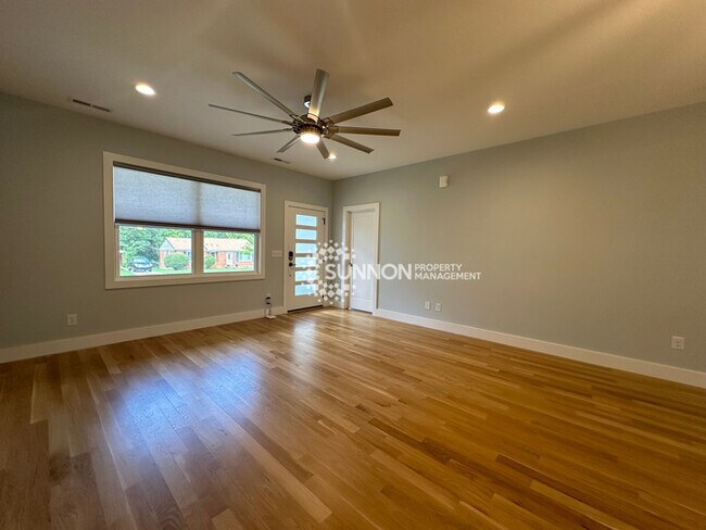 Building Photo - Gorgeous Updated 4 Bedroom Ranch Home